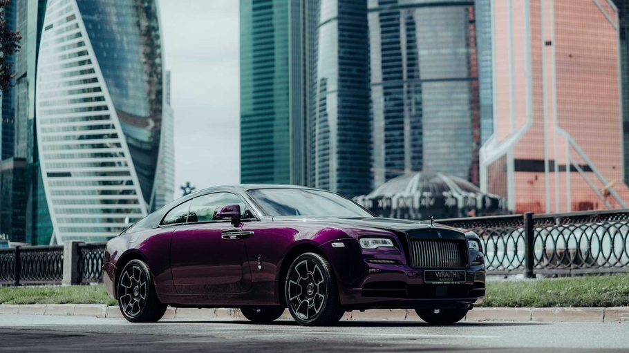 Rolls Royce выпустил особое купе Wraith в честь ночной Москвы