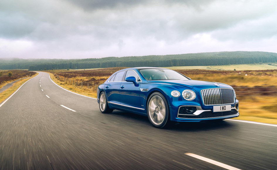Новый Bentley Flying Spur оценили в 15,2 млн рублей