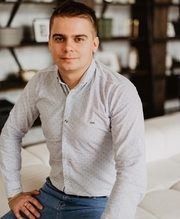 Дмитрий Веселов , активист общественного движения «Убитые Дороги»