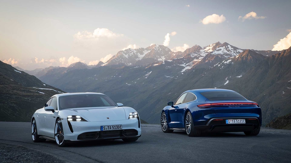 Электрический Porsche Taycan появится в России через год