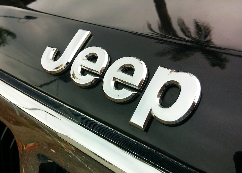 Автомобили Jeep в сентябре распродают со скидкой до 710 000 рублей