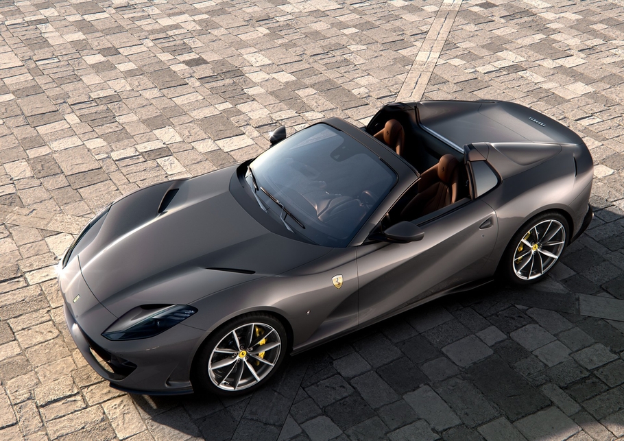 Ferrari представила новый 800 сильный родстер