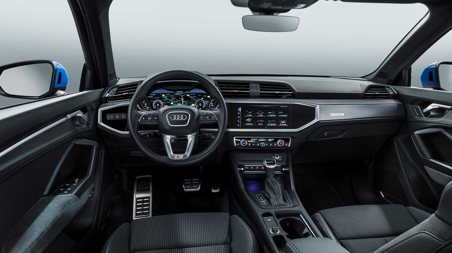 Audi Q3 с полным приводом оценили в 2 562 000 рублей