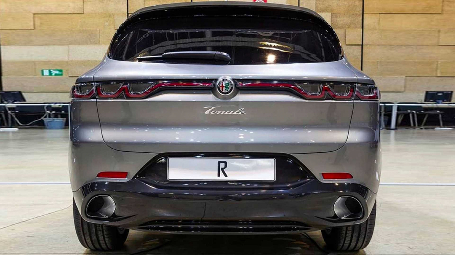 В Сети рассекретили дизайн серийного Alfa Romeo Tonale