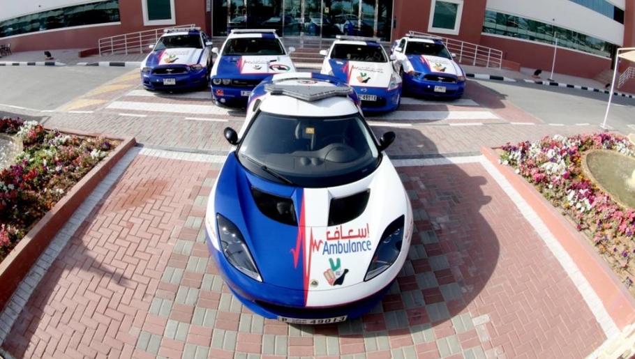 Автопарк скорой помощи Дубая пополнился суперкарами