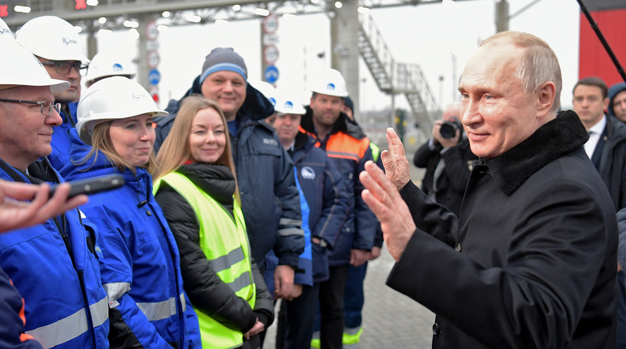 Путин открыл трассу М 11 Нева