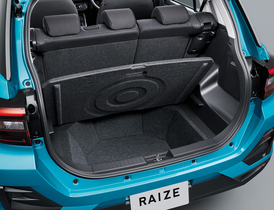 Toyota представила новый кроссовер Raize