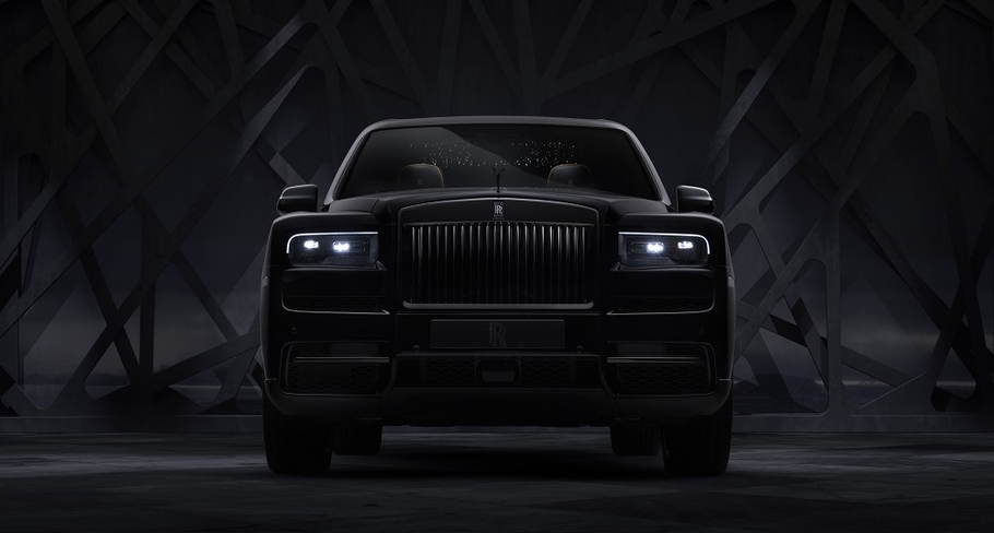 Rolls Royce представил мощный Cullinan Black Badge