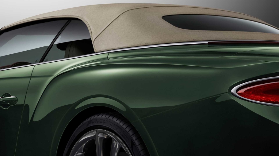 Кабриолет Bentley Continental GTС обзавелся твидовым верхом