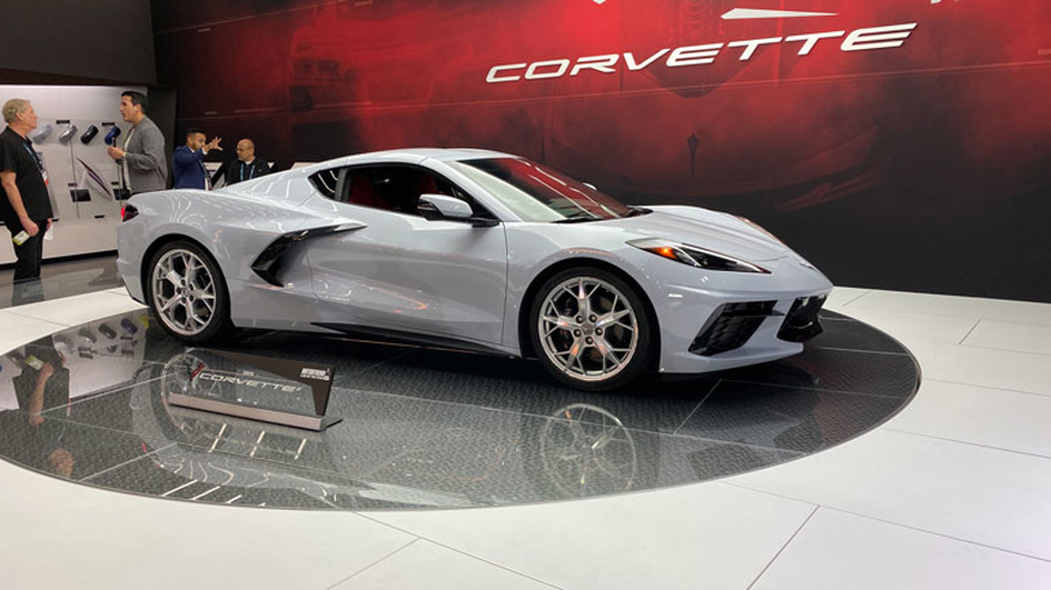 Новый Chevrolet Corvette журналисты назвали Автомобилем года