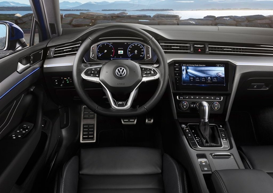 Volkswagen Passat в ожидании свежака раскупаем остатки
