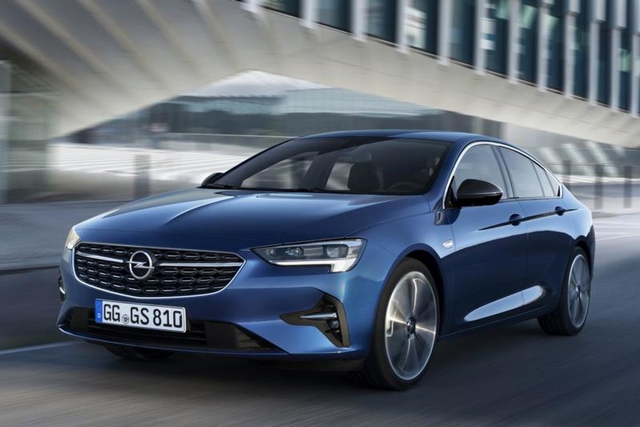 Opel обновил седан и универсал Insignia
