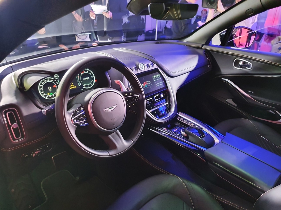 Кроссовер Aston Martin DBX оценили в 14 5 млн рублей