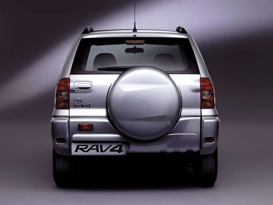 Сколько просят за второе поколение Toyota RAV4