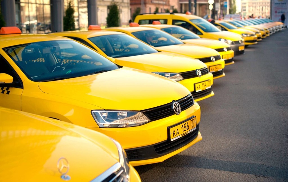 Эксперт оценил инициативу о запрете на работу в такси водителям, осужденным по тяжкой статье