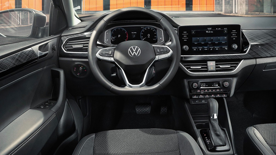 В России представлен новый Volkswagen Polo лифтбек