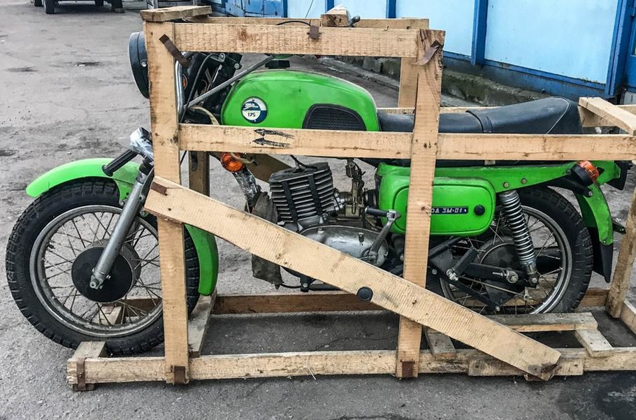 Новый мотоцикл Восход почти 30 лет простоял в гараже в заводской упаковке