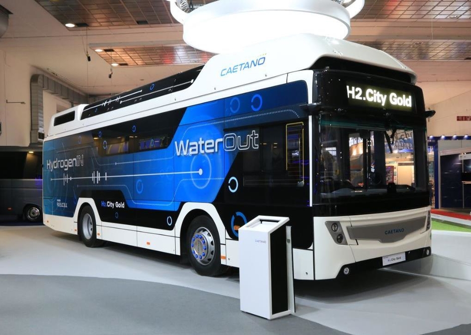 «Крыловские» кораблестроители дадут водород для петербургских автобусов