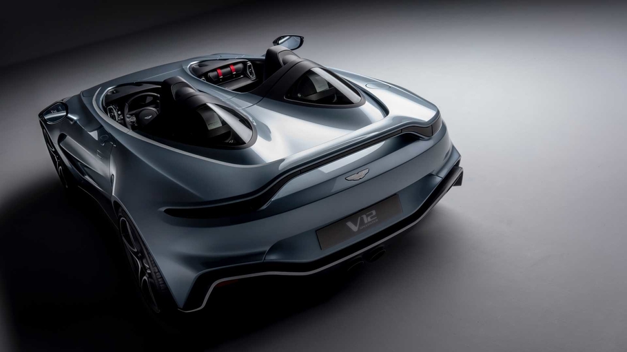 Aston Martin представляет 700 сильный V12 Speedster