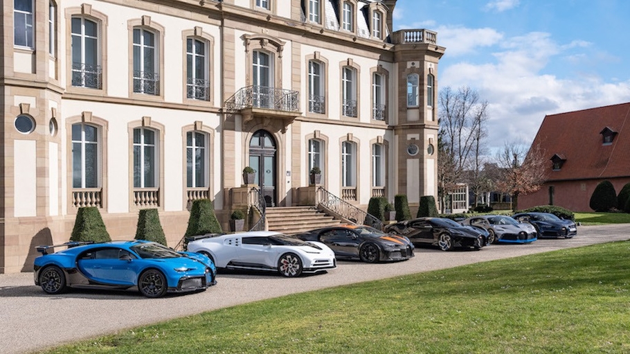 Bugatti показала как могут выглядеть 2 7 млрд рублей