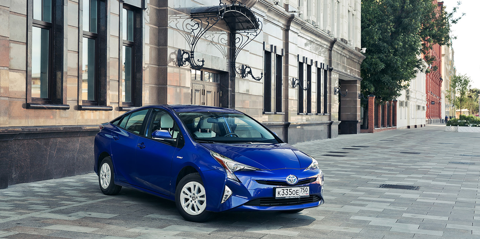 Toyota отзывает в России гибриды Prius