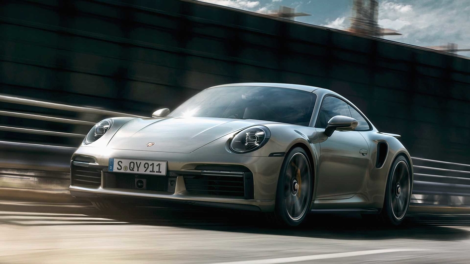 Porsche представила купе и кабриолет 911 Turbo S