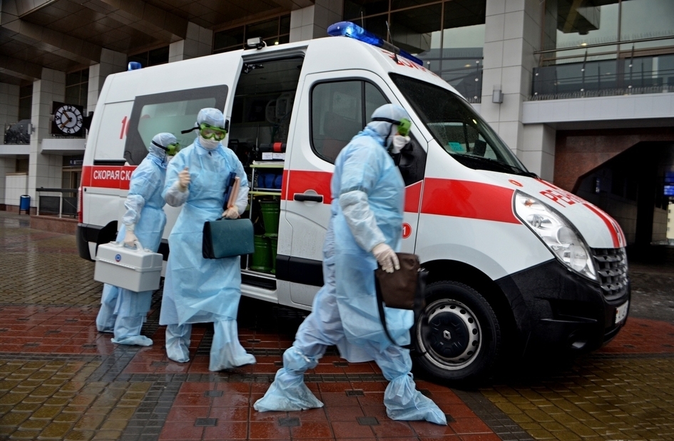 Машины с инфекционными боксами приедут в распоряжение крымского центра медицины катастроф