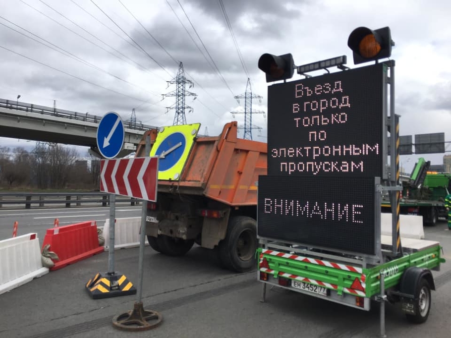 Юрий Лоза прокомментировал вчерашние пробки и давку в московском метро