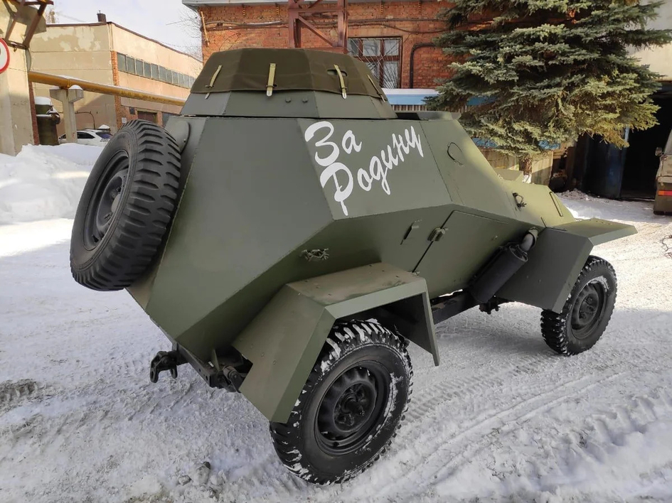 В Омске воссоздан легкий военный броневик БА-64 (фото)