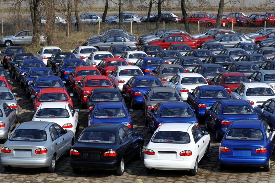 Украинский рынок подержанных автомобилей просел в марте на 61%
