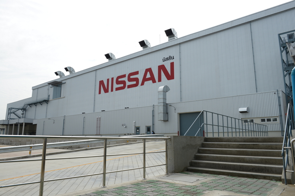 Перезапуска производства Nissan Navara и Terra в Таиланде пока не будет