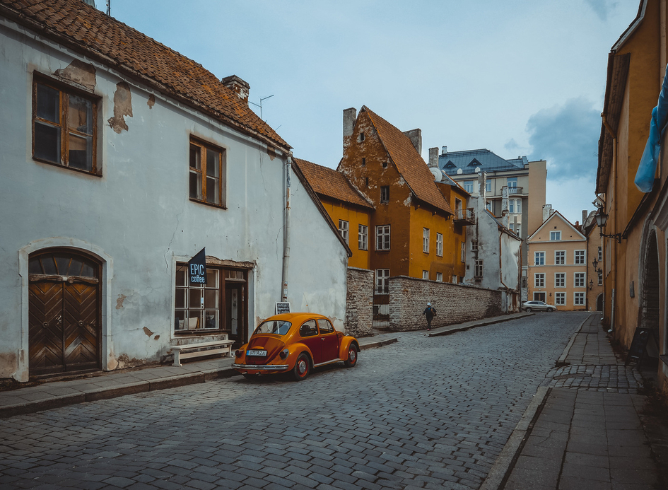 Президент Эстонии хочет ввести налог на автомобили