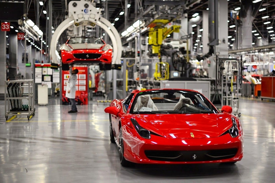 Вы не поверите, но маленькая Ferrari стоит дороже гиганта General Motors
