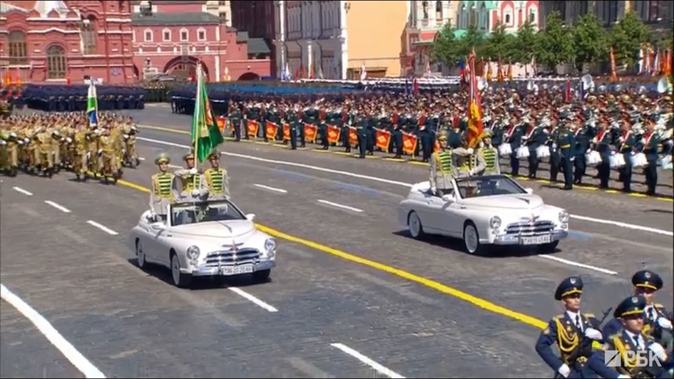 Туркменские кабриолеты «Победа» приняли участие в Параде Победы на Красной площади