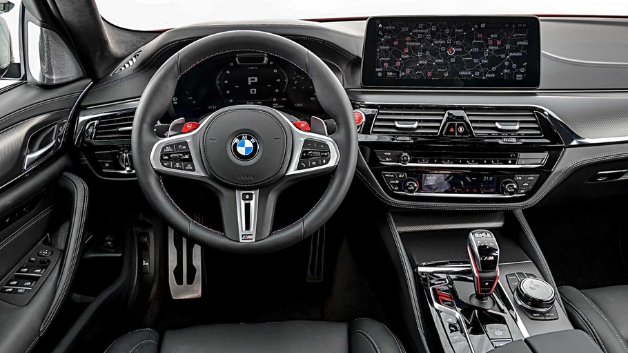BMW обновила седан M5