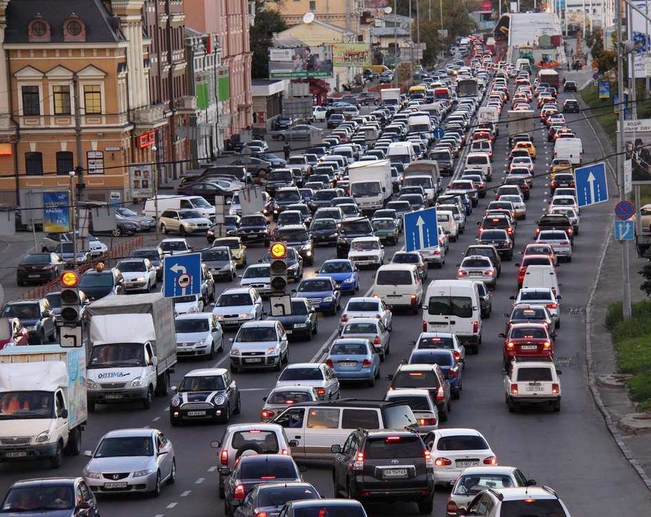 России предложили запретить автомобили с ДВС