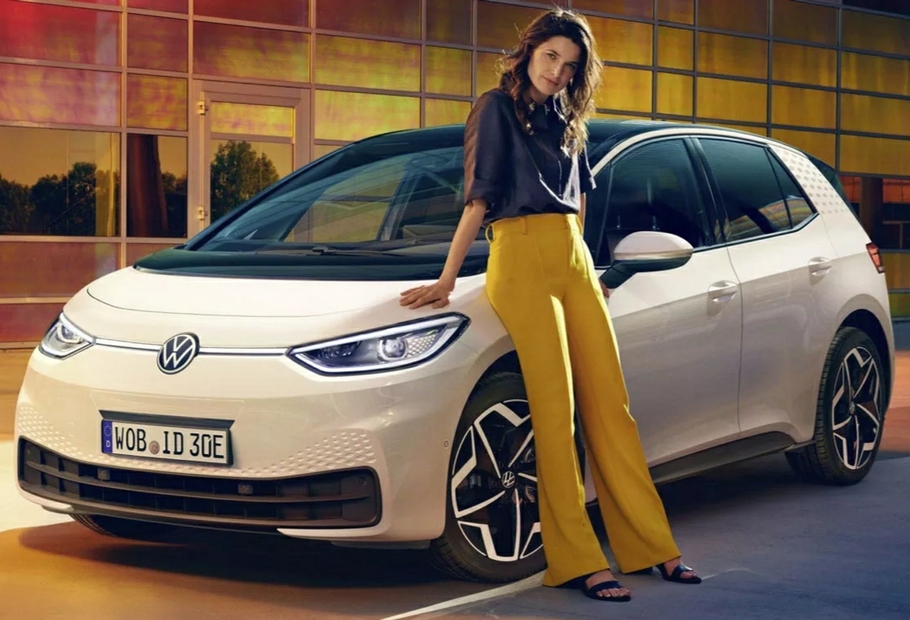 Volkswagen продолжает верить в ID 3 и растить из него хот хэтч