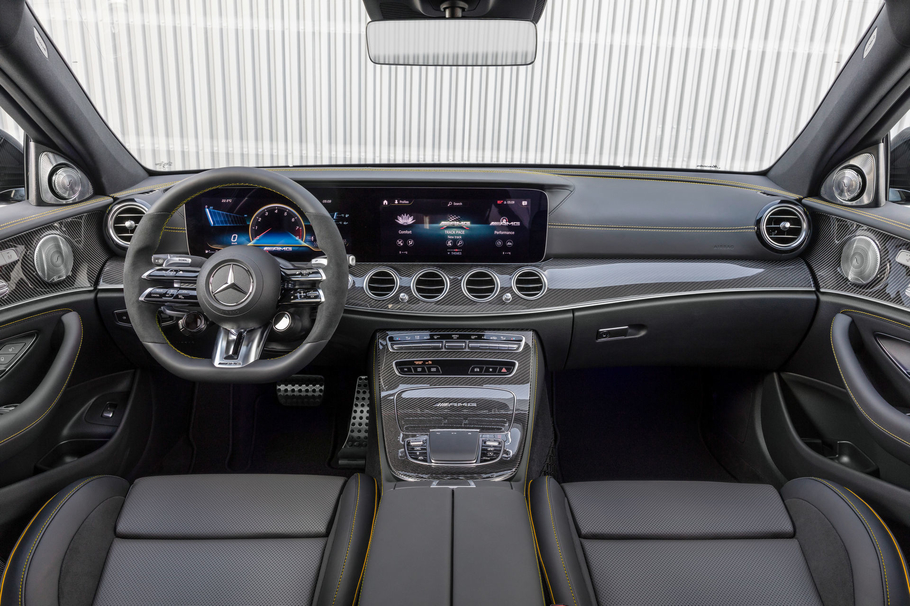 Mercedes представил самые мощные версии обновленного E Class