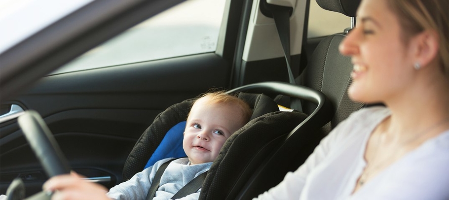 Какое место в автомобиле можно назвать самым безопасным для ребенка