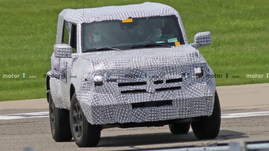 Ford Bronco получит три модификации