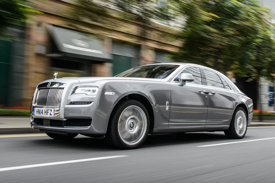 Новая система кондиционирования от Rolls Royce обнаруживает вредные примеси и очищает воздух в салоне за две минуты