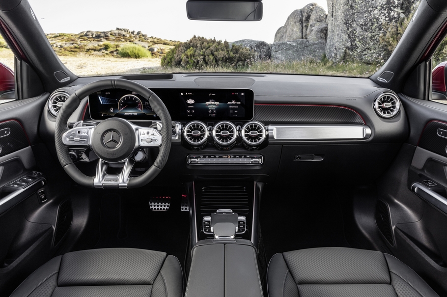 Mercedes AMG GLB 35 оценили в 4 3 млн рублей