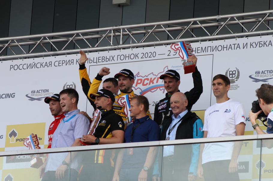 На автодроме Игора Драйв прошел II этап Российской серии кольцевых гонок