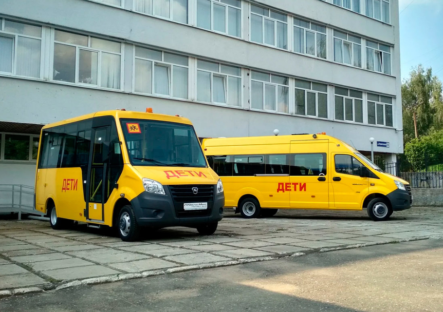 Правительство потратит 5 млрд рублей на школьные автобусы