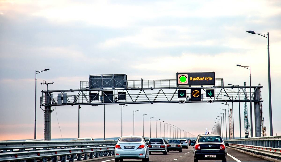 За минувшее лето по Крымскому мосту проехало почти 2 млн автомобилей