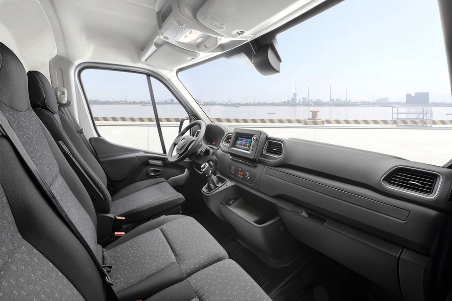 Opel запатентовал в России фургон Movano
