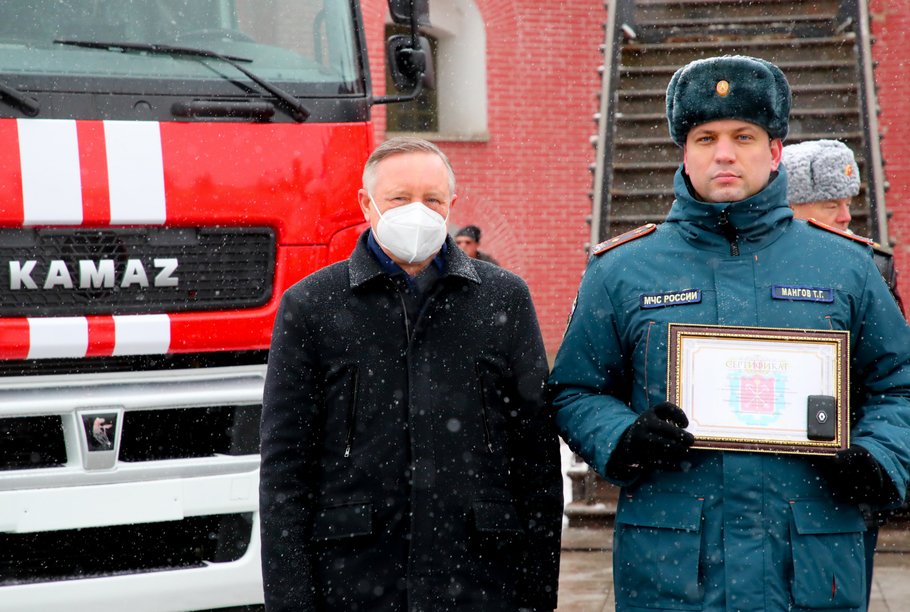 Противопожарная служба Санкт Петербурга получила 11 новых автомобилей
