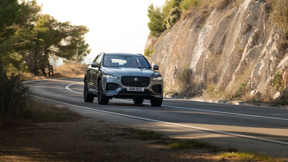 Jaguar F-Pace после рестайлинга подорожал на 500 тысяч рублей