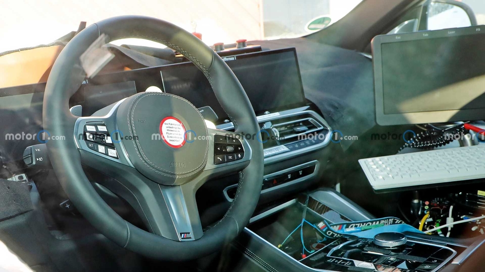 BMW X6 спешно готовят к рестайлингу: радикальные изменения в салоне