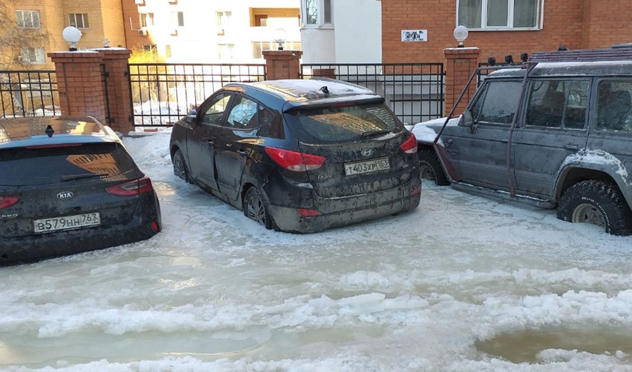 Коммунальная трагедия в Самаре автомобили вмерзли в лед